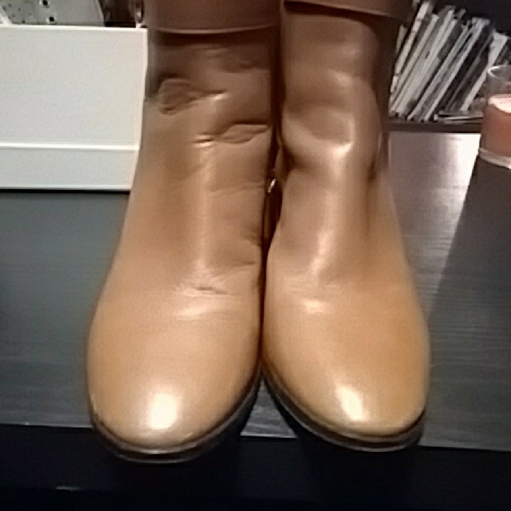 Tan Leather Women's Boots TONY BURCH